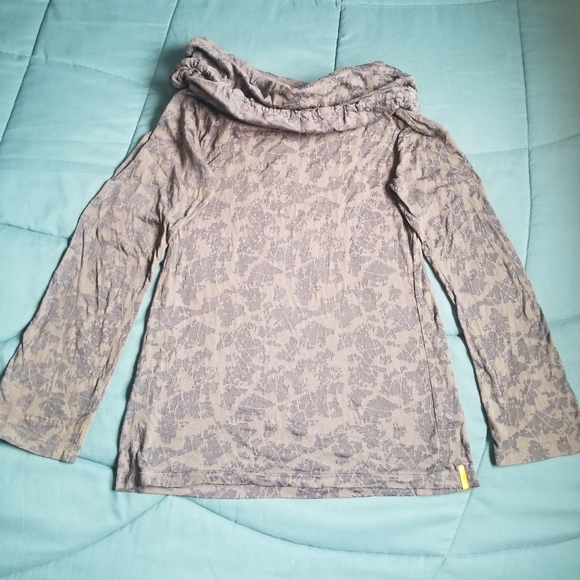 Lole Cowl Neck, Long Sleeve, Sheer Burnout Grey Top - Picture 3 of 6